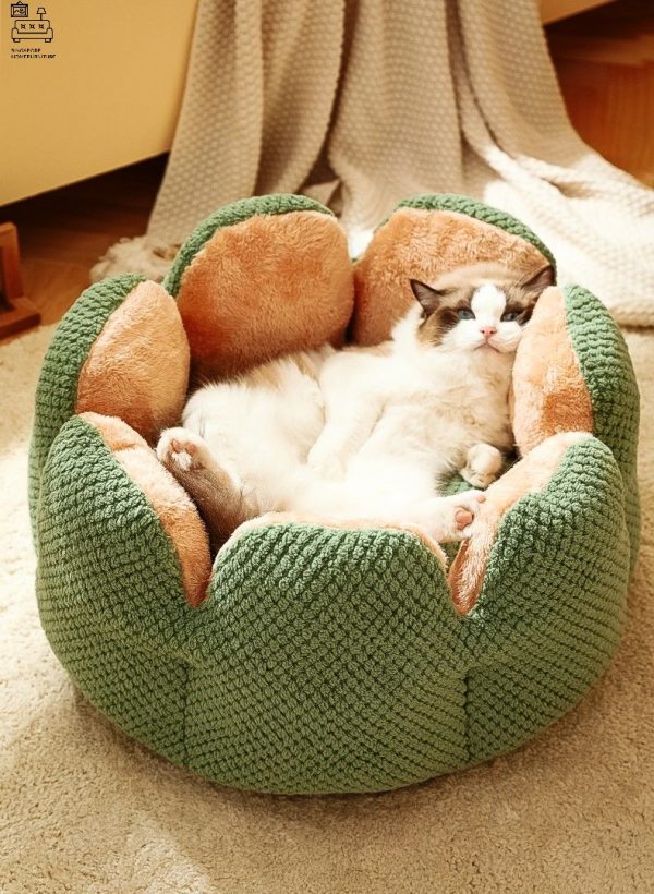 GEMBLOUX® Pet Bed | Plushy and Comfortable | For Cats and Dogs | $